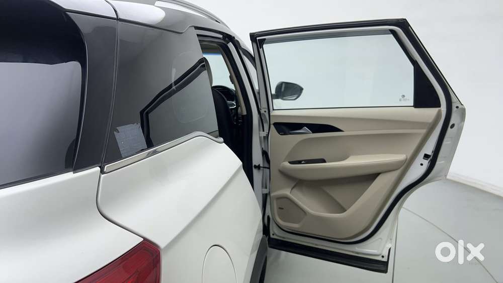 Mg Hector Sharp Pro 2.0 Turbo Diesel Mt Dual Tone, 2023, Diesel