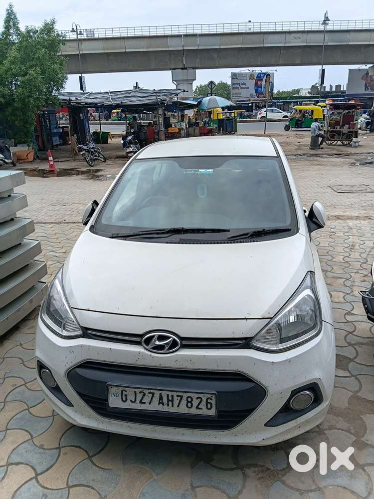 Hyundai Xcent Petrol 2015