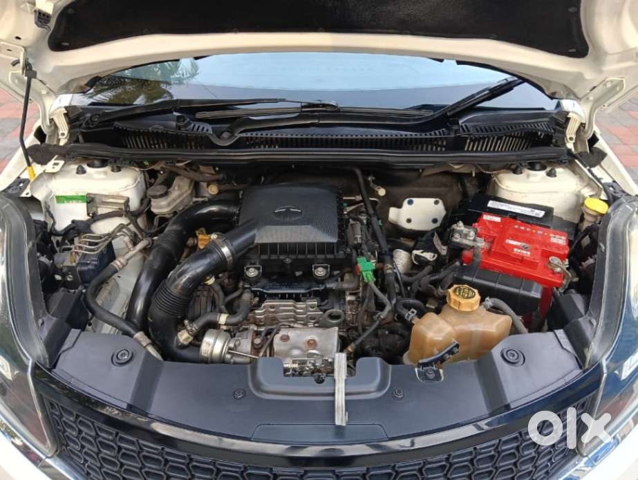 Tata Nexon 1.2 Revotron Xza Plus, 2019, Petrol