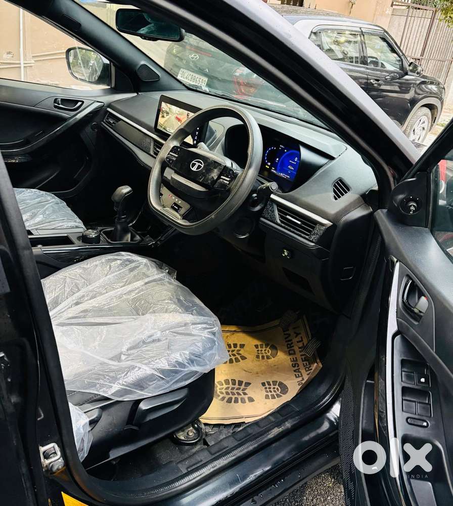 Tata Nexon Creative Plus S 1.2 Revotron Petrol 6 Mt, 2024, Cng & Hyb..