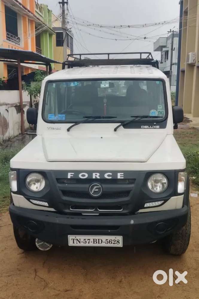 Force Motors Trax 2017