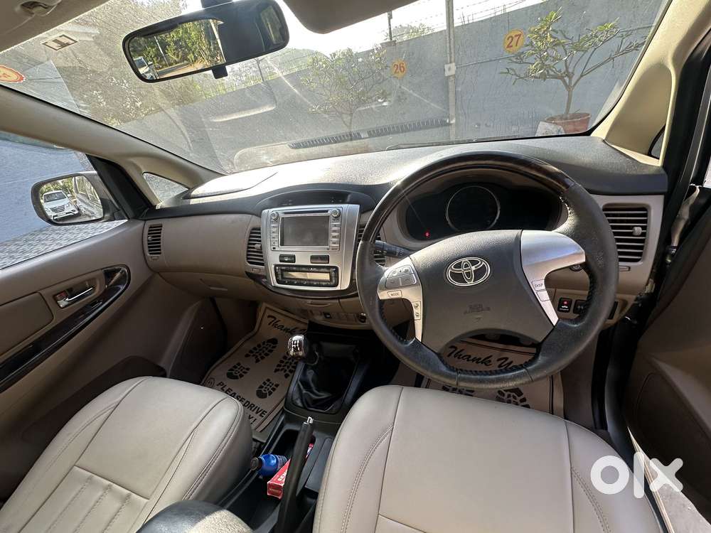 Toyota Innova 2.5 Zx 7 Str Bs-iv, 2015, Diesel