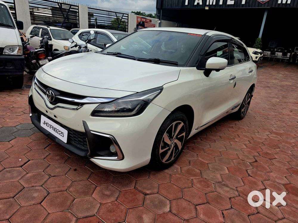 Toyota Glanza 1.2 V Amt, 2024, Petrol