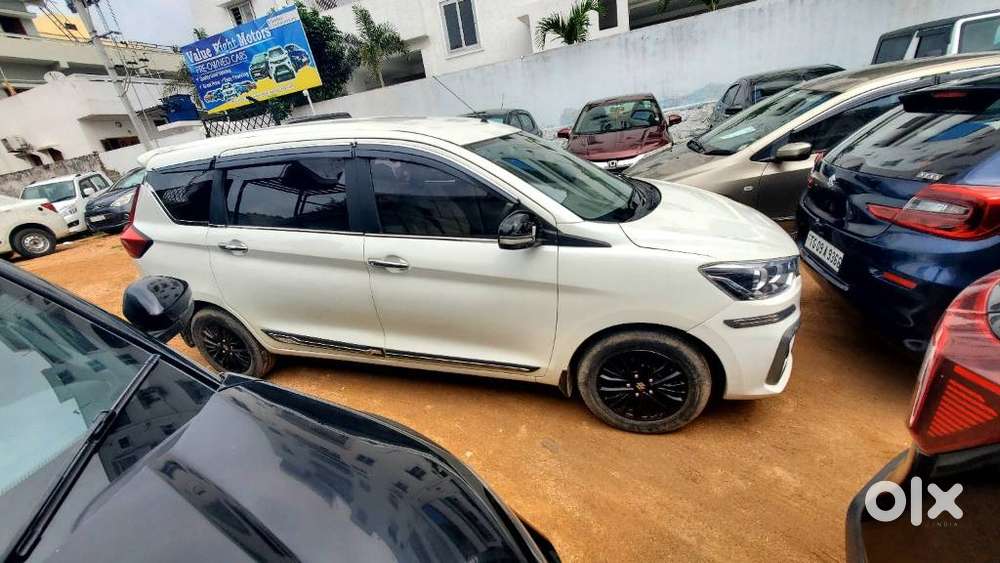 Maruti Suzuki Ertiga Zxi Shvs, 2020, Petrol