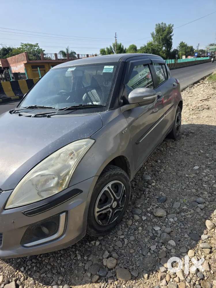 Maruti Suzuki Swift 2105 Petrol