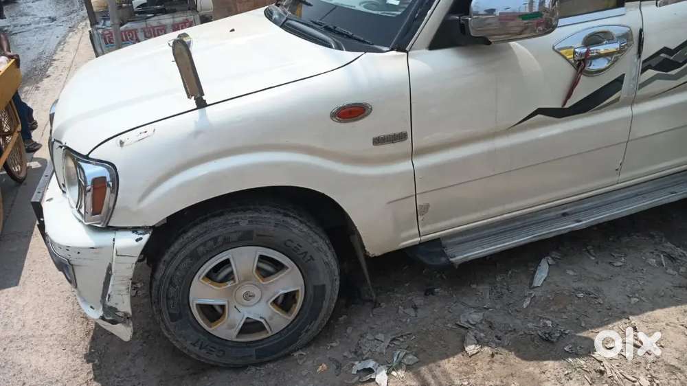 Mahindra Scorpio 2012 Diesel Automatic Second Owner
