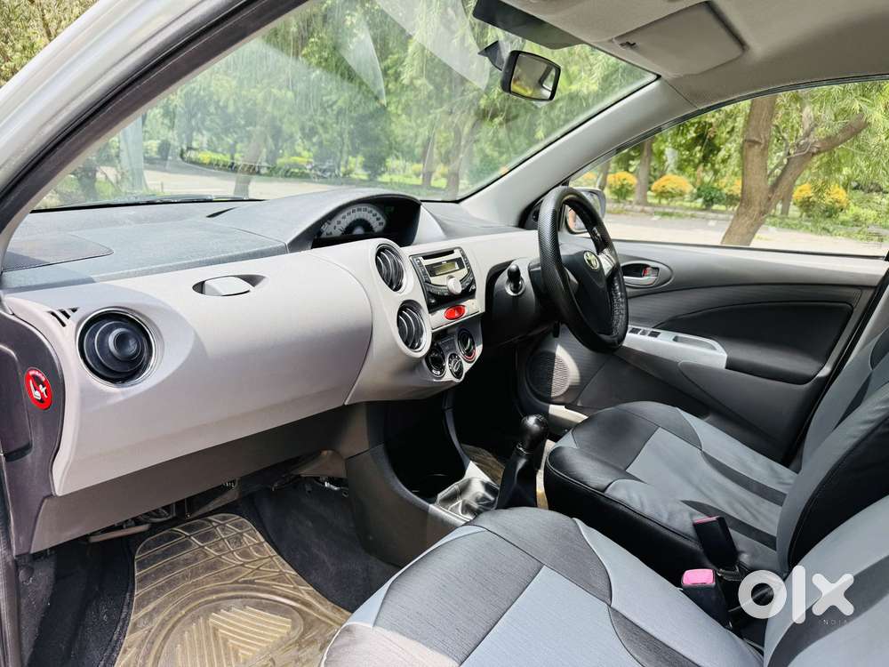 Toyota Etios Liva V Sp*, 2011, Petrol