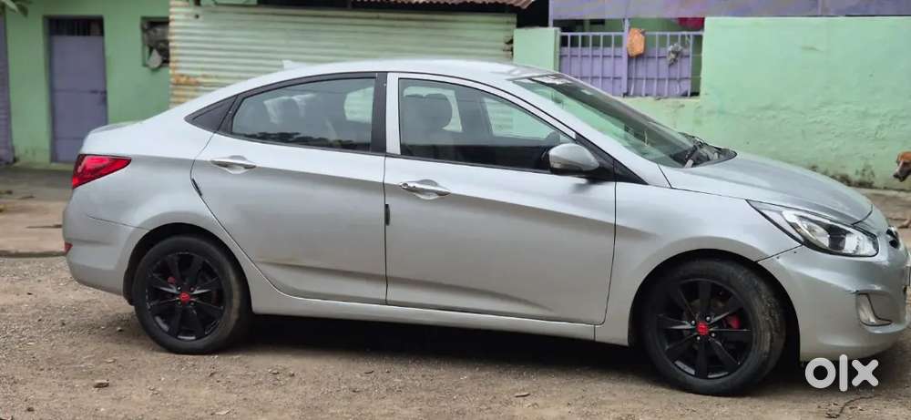 Hyundai Verna Crdi 2012