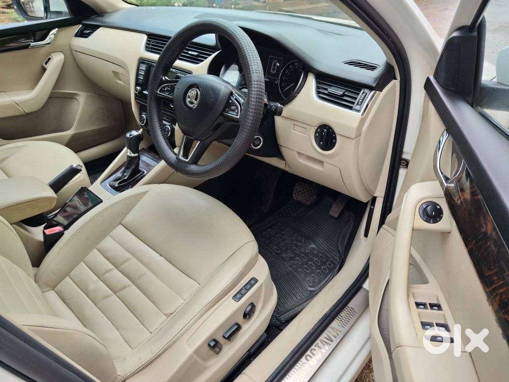 Skoda Octavia 1.8 Elegance Tsi At, 2016, Petrol