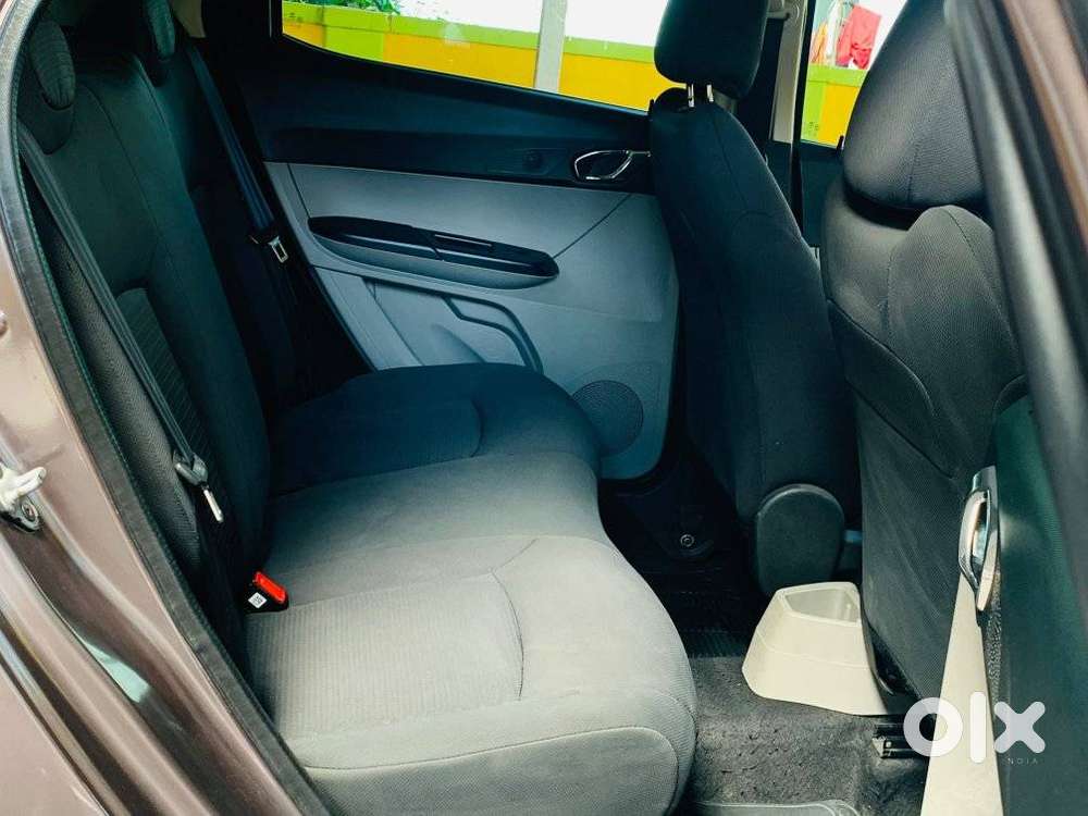 Tata Tiago 1.2 Revotron Xza, 2018, Petrol