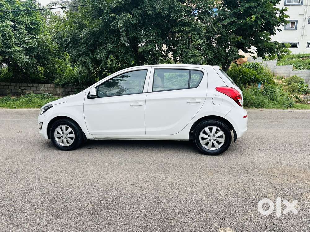 Hyundai I20 Sportz 1.2 Bs-iv, 2012, Petrol