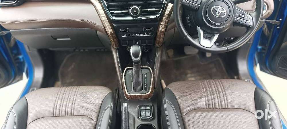 Toyota Urban Cruiser Hyryder 1.5 V Hybrid, 2025, Petrol