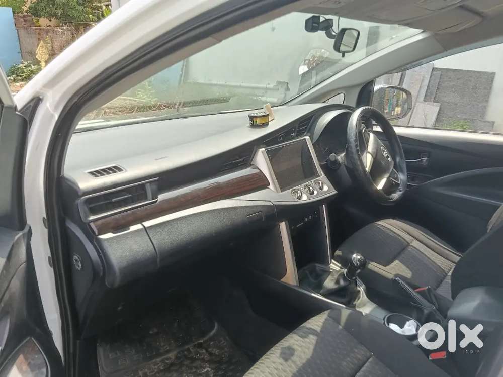 Toyota Innova Crysta 2017