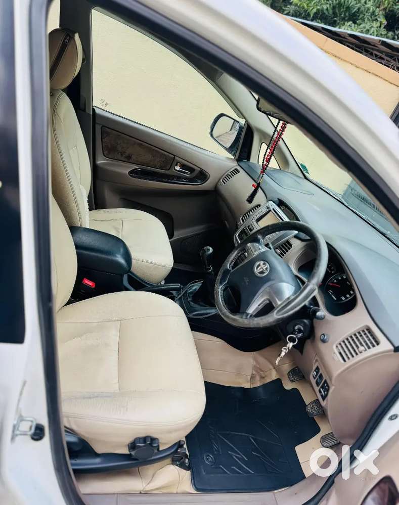 Toyota Innova Diesel 2015 Car