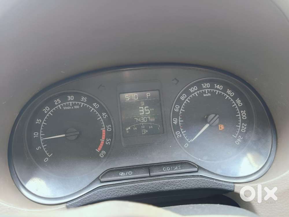 Skoda Rapid 1.6 Ambition Plus Tdi At, 2015, Diesel