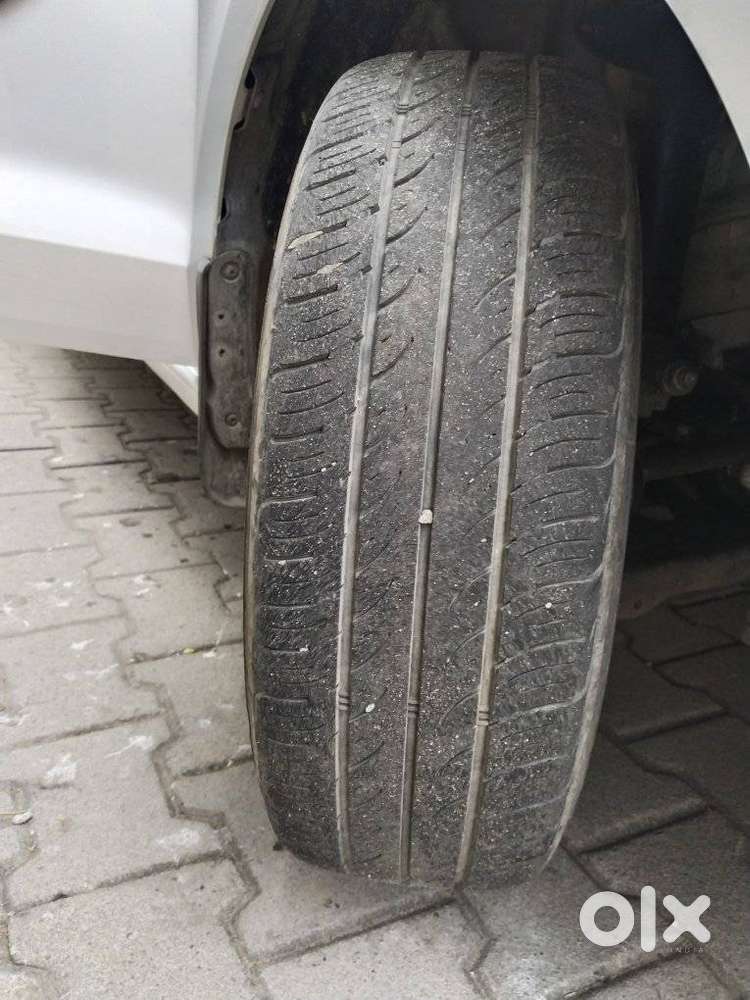 Volkswagen Vento 1.2 Tsi Highline At, 2016, Petrol