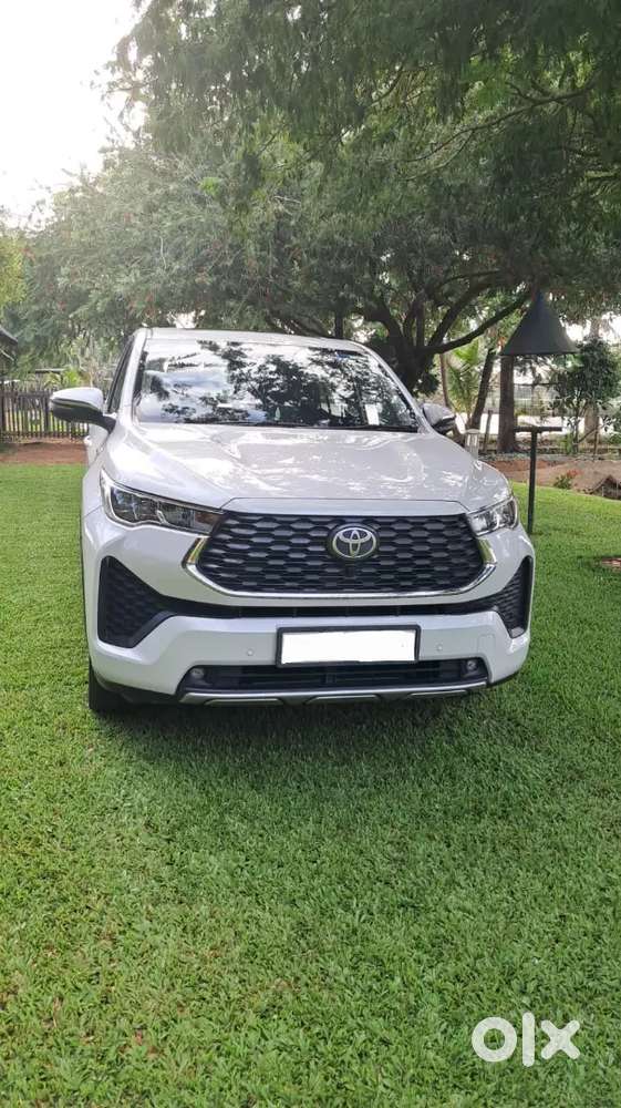 Toyota Innova Hycross Hybrid Vxo
