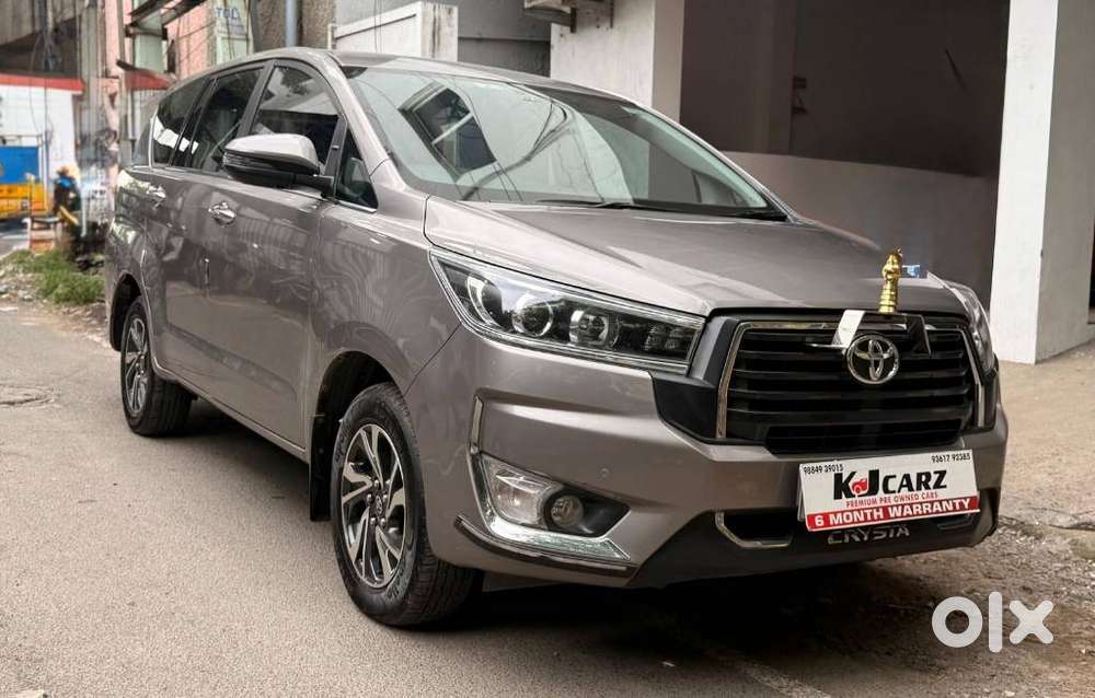 Toyota Innova Crysta 2.4 V, 2025, Diesel