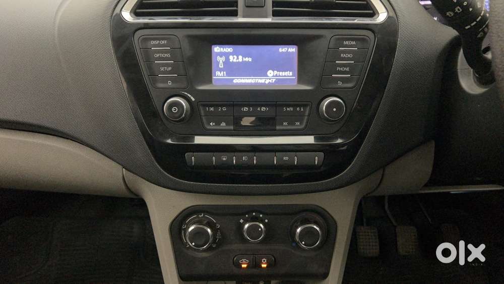 Tata Tiago Xz, 2017, Petrol