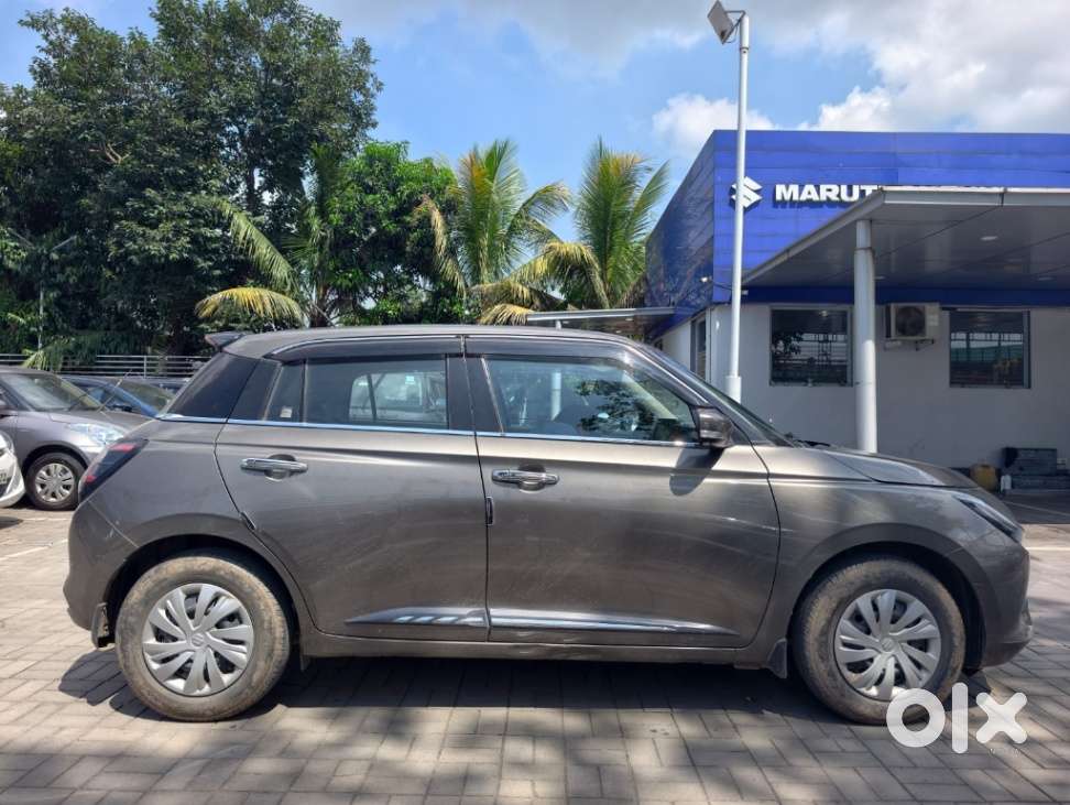Maruti Suzuki Swift 1.2 Vxi (o), 2024, Petrol
