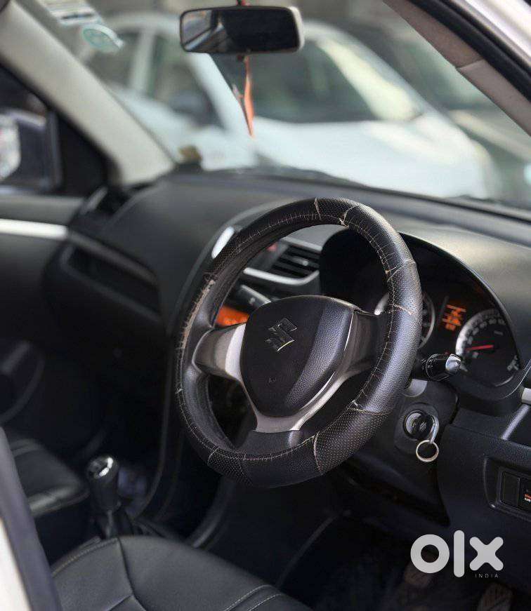 Maruti Suzuki Swift Vxi 1.2 Abs Bs-iv, 2016, Petrol