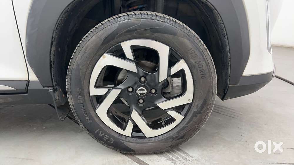 Nissan Magnite Xv Turbo, 2024, Petrol