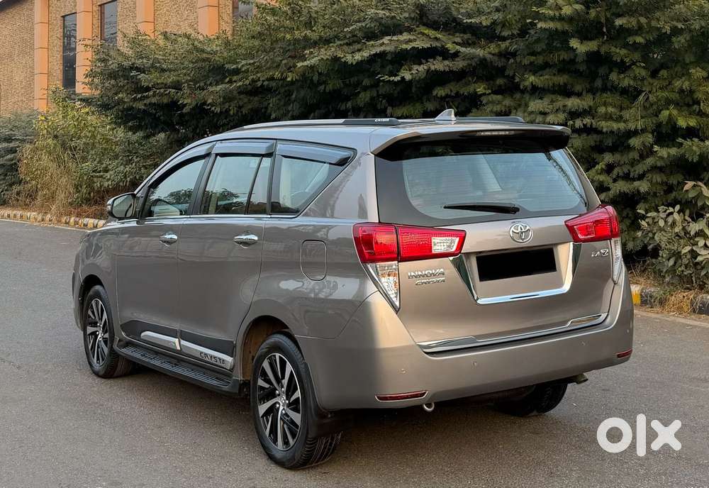 Toyota Innova Crysta