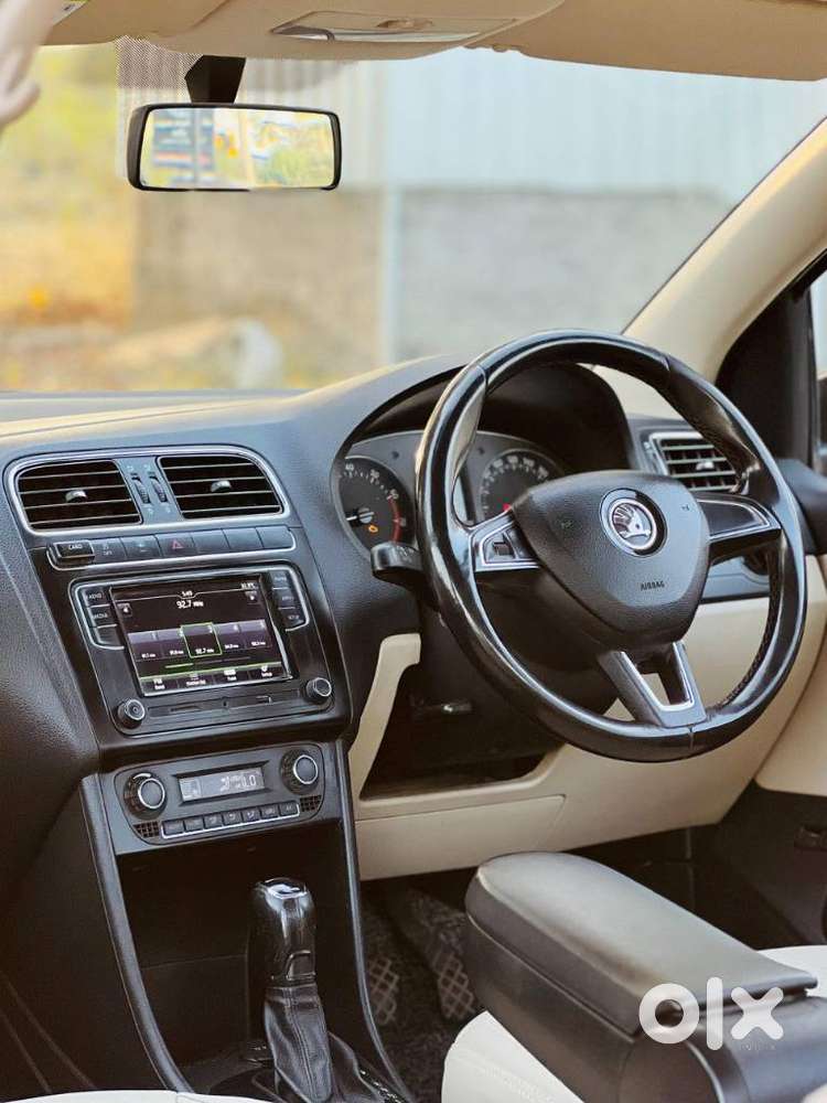 Skoda Rapid 1.0 Ambition Tsi At, 2021, Petrol