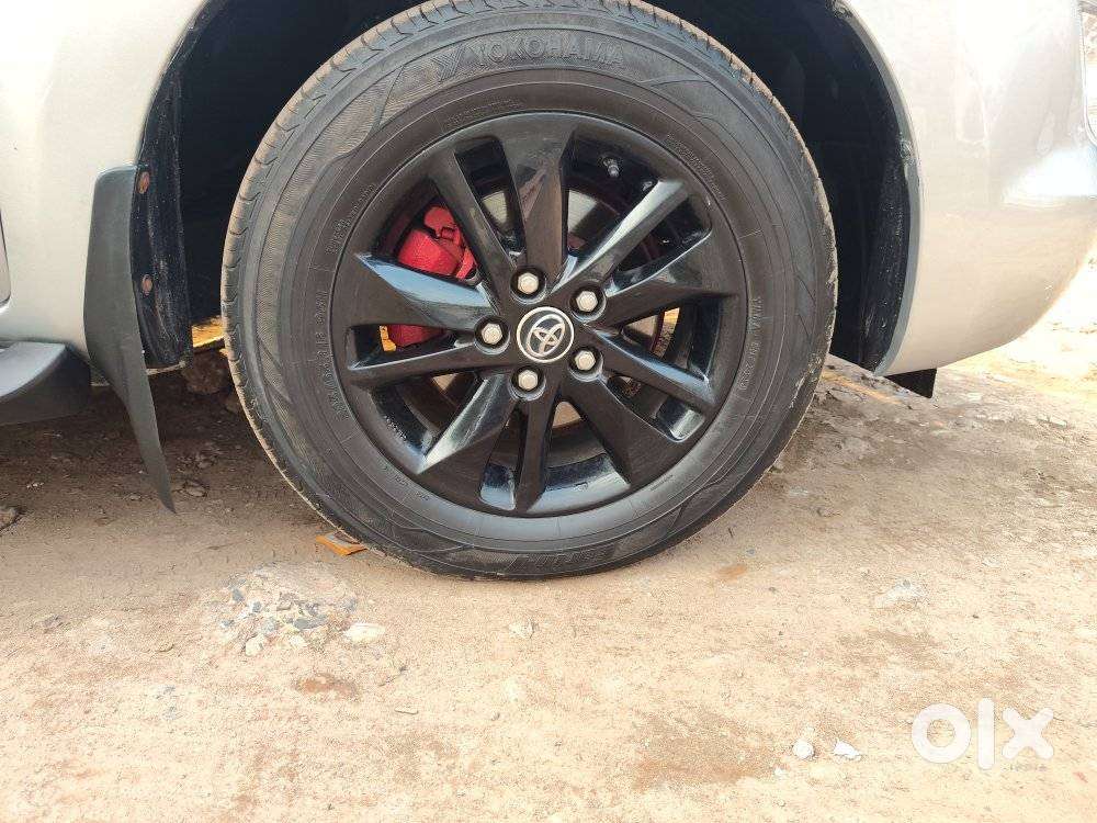 Toyota Innova Crysta 2.4 V, 2017, Diesel