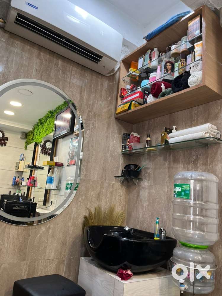 Hairdresser salon staff wanted