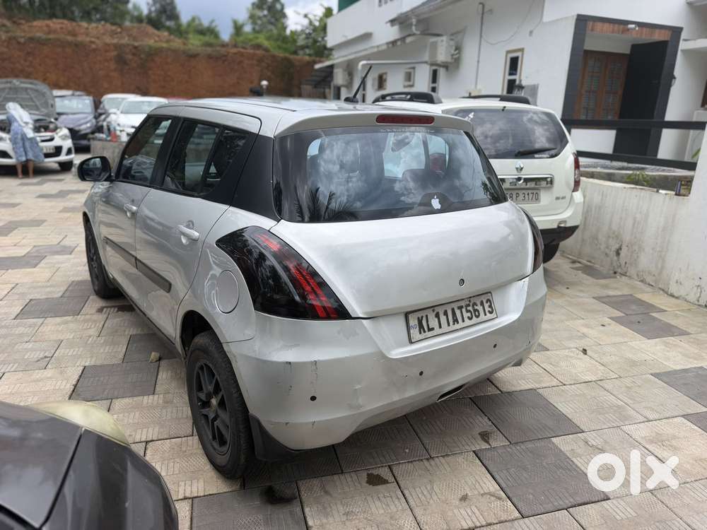 Maruti Suzuki Swift Vxi + Manual, 2014, Petrol
