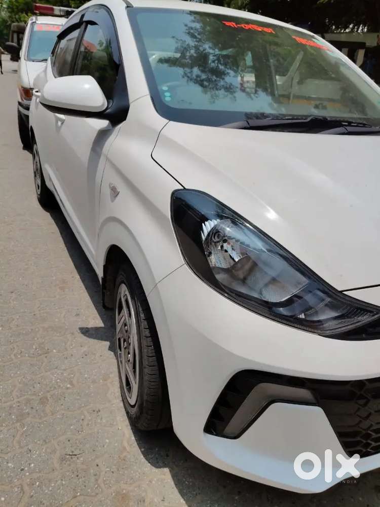 Hyundai Aura 2023 Petrol 22000 Km Driven