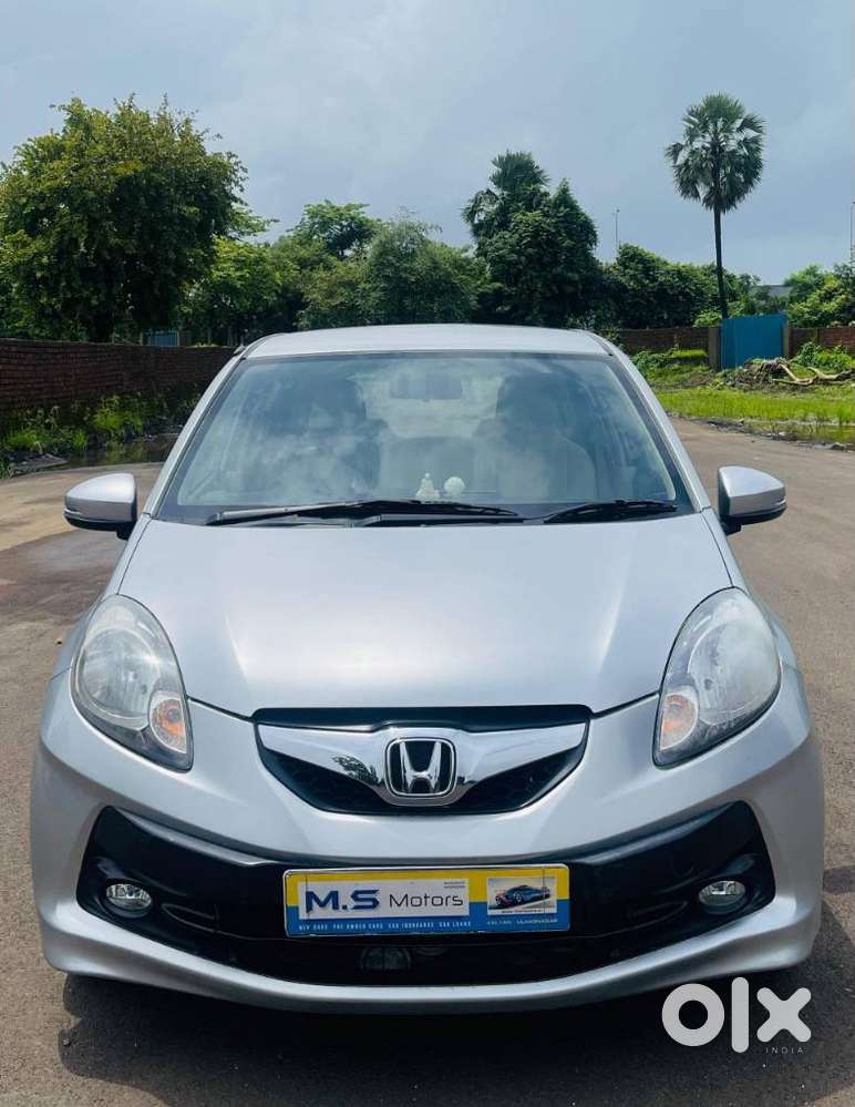 Honda Brio V Automatic, 2016, Petrol
