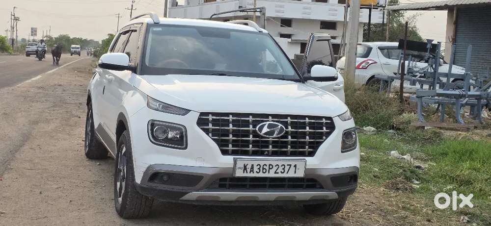 Hyundai Venue 2019 Diesel 52000 Km Driven