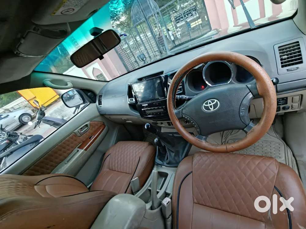 Toyota Fortuner 2010 Diesel 186000 Km Driven