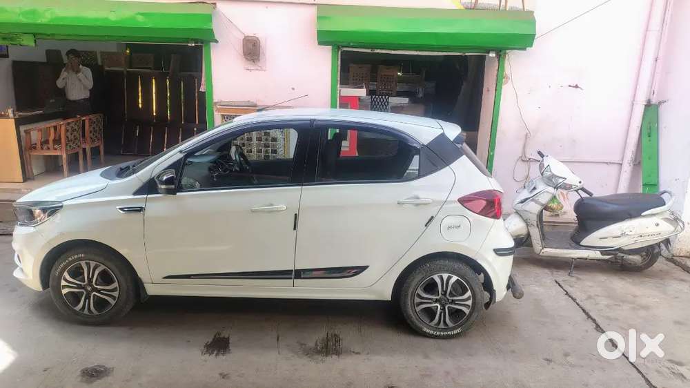 Tata Tiago 2024 Petrol Well Maintained