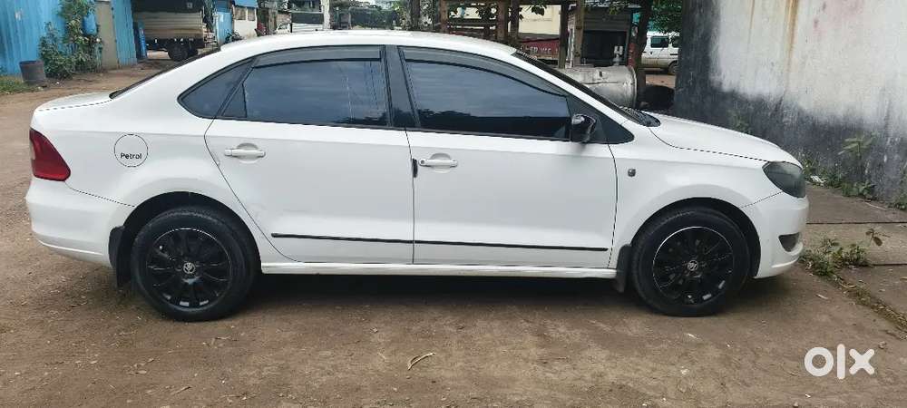 Skoda Rapid Elegance 2015