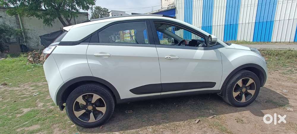 Tata Nexon 1.2 Revotron Xz Plus Premium, 2018, Diesel