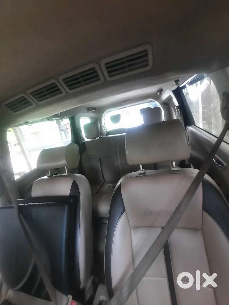 Maruti Suzuki Ertiga  Zxi 2012