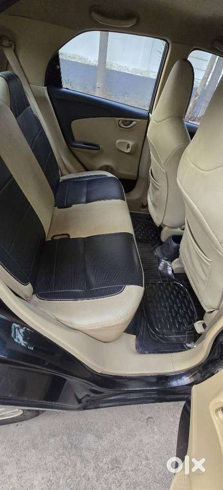 Honda Brio V Automatic, 2013, Petrol