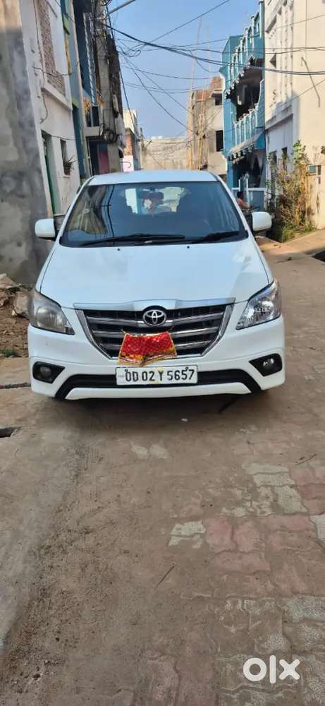 Toyota Innova 2015 Diesel Well Maintained