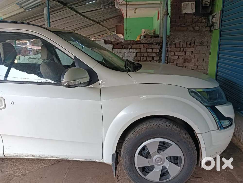 Mahindra Xuv500 2019 Diesel 90000 Km Driven