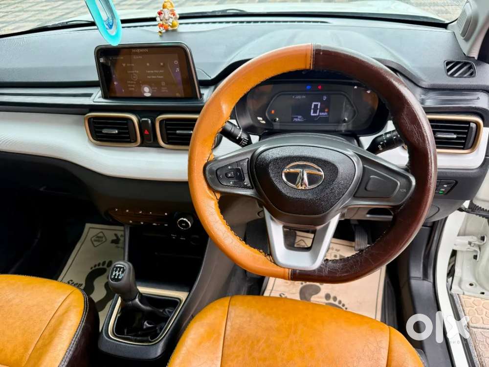 Tata Punch Accomplished Dazzle Sunroof Cng, 2023, Cng & Hybrids