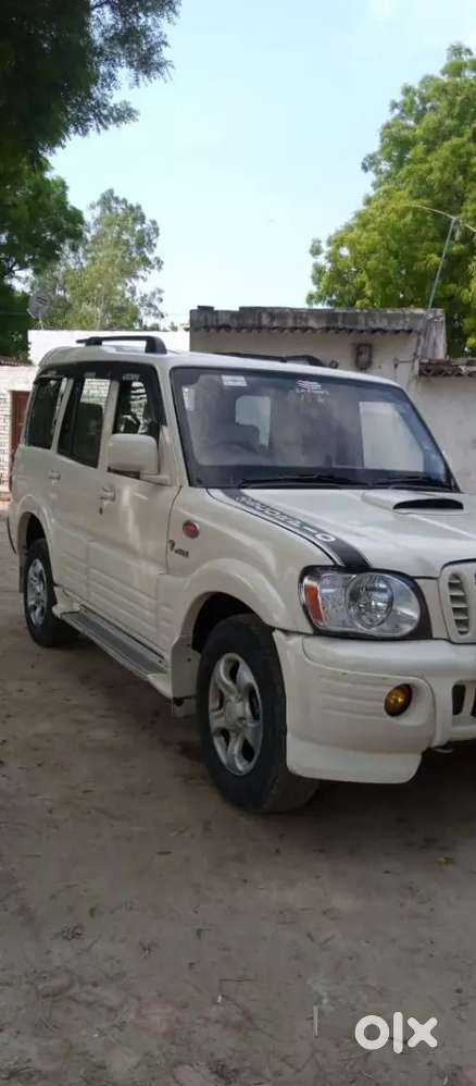 Gadi Mst Condition Me Hai Koi Kaam Nhi Hai Isme