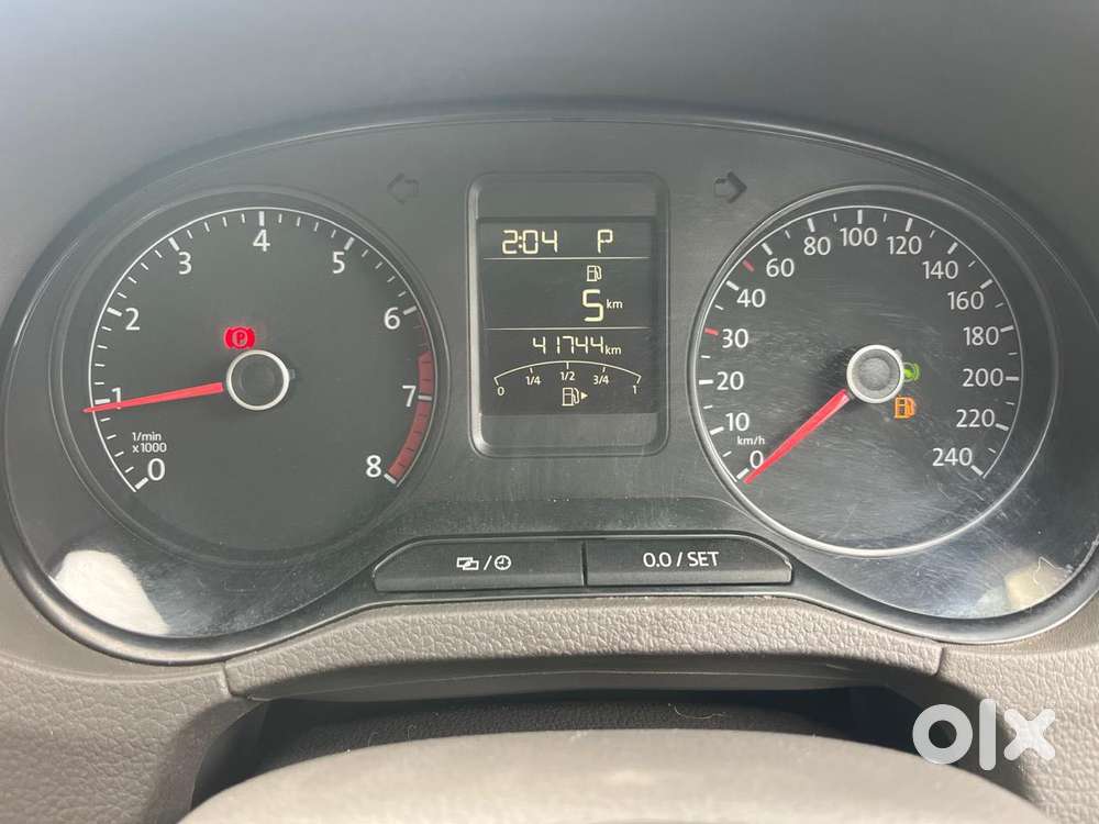 Volkswagen Vento 1.2 Tsi Highline At, 2016, Petrol