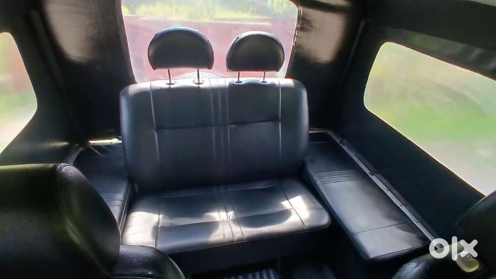 Mahindra Jeep 2.5l, 2010, Diesel
