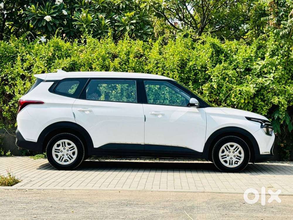 Kia Carens D1.5 6mt Premium 07, 2025, Petrol