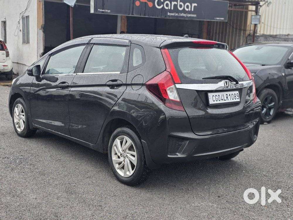 Honda Jazz V Mt Privilege, 2017, Petrol