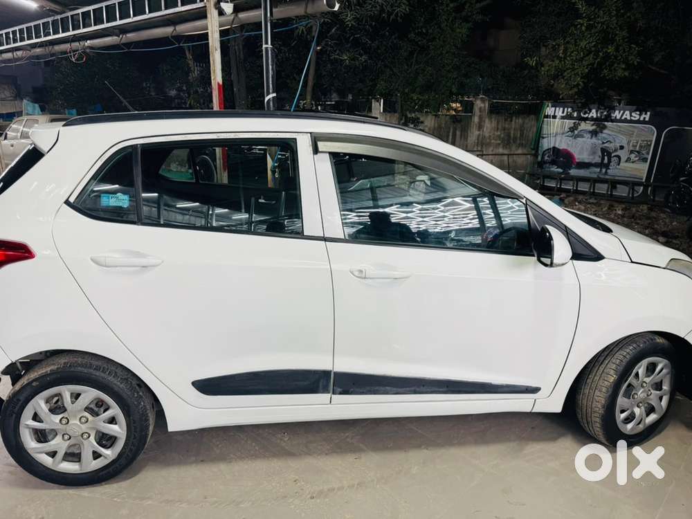 Hyundai Grand I10 2017 Petrol Well Maintained