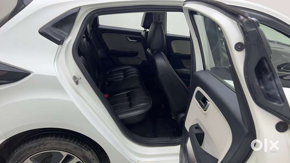 Tata Altroz Xz, 2022, Petrol